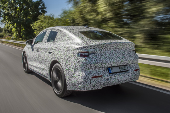 SKODA ENYAQ COUPE
