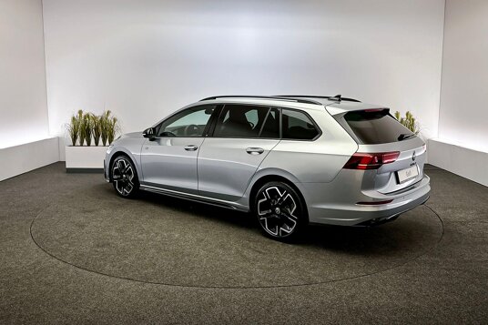 Volkswagen GOLF Variant R-Line-Edition 1.5 eTSI DSG