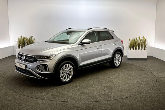 Volkswagen T-Roc Life Edition 1.5 110 kW / 150 pk TSI SUV 7 versn.