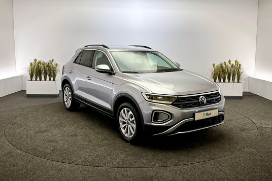Volkswagen T-Roc Life Edition 1.5 110 kW / 150 pk TSI SUV 7 versn.