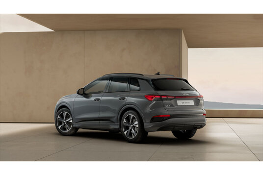 Audi Q4 e-tron S edition e-tron 45 82 kWh