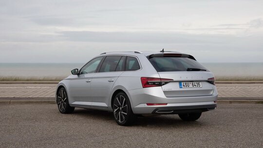Skoda SUPERB COMBI