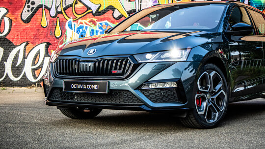 Škoda OCTAVIA COMBI RS-8