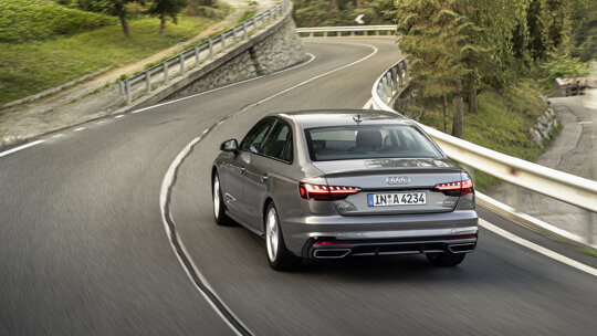 Audi A4 Limousine