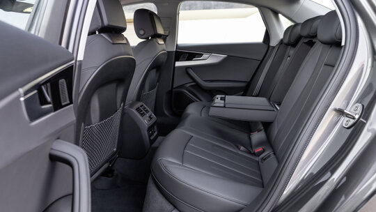 Audi A4 Limousine