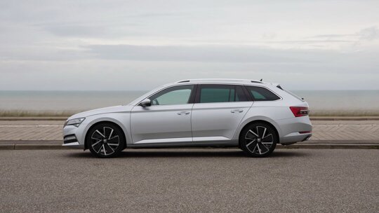 Skoda SUPERB COMBI