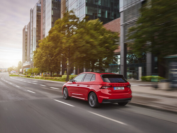 skoda-fabia-2021-2