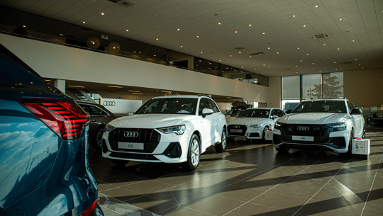 SHOWROOM-2