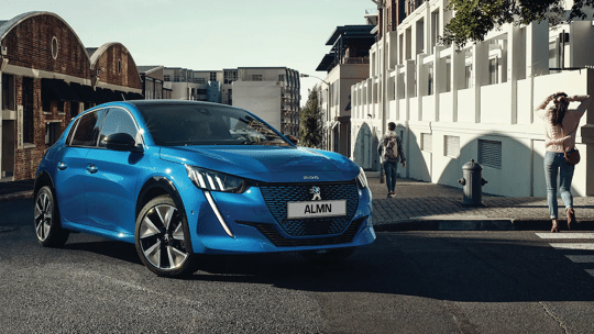 Peugeot tanken en laden