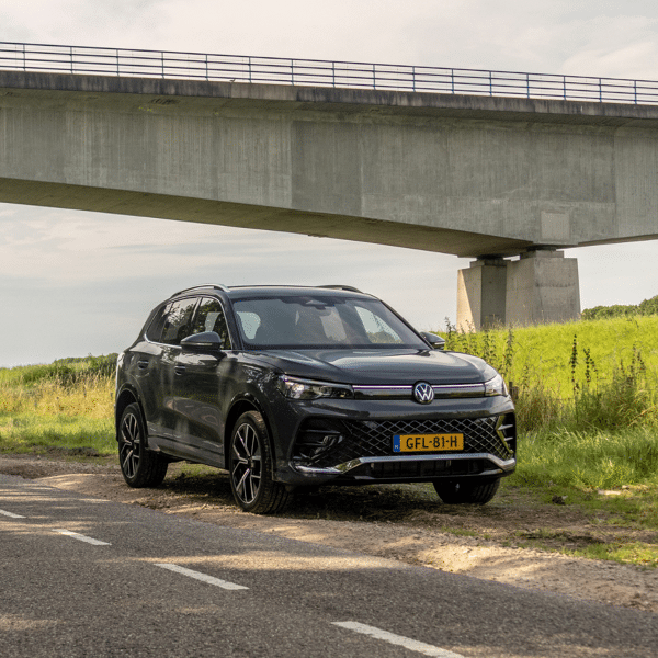 Tiguan PHEV hero mobiel