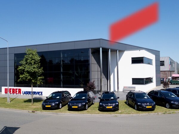 9-gloednieuwe-skodas-weber-laserservice-mobiel