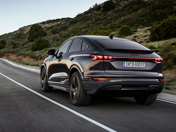 Audi Q6 Sportback e-tron onthuld hero mobiel