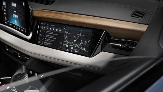 audiq6e-tron5