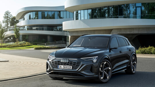 audisq8e-tron3