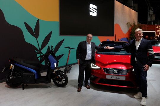 seat-sa-the-past-present-and-future-of-mobility-in-spain-hq-01