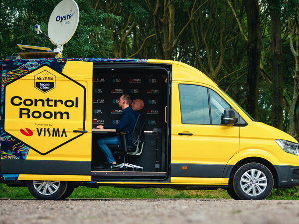 Volkswagen Bedrijfswagens Crafter Control Room hero mobiel