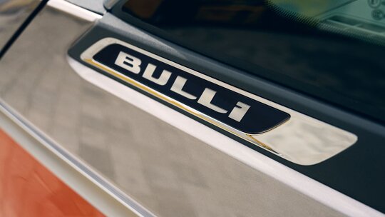 volkswagen-multivan-bulli-edition-cf-5-nl