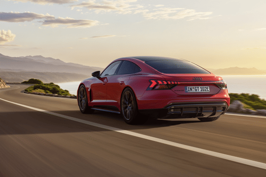 Audi e-tron GT quattro hero mobiel