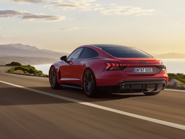 Audi e-tron GT quattro hero mobiel