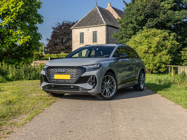 Audi Q4 e-tron hero mobiel