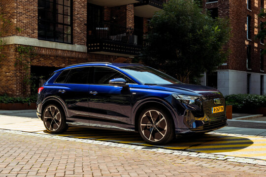 Audi Q4 e-tron hero mobiel