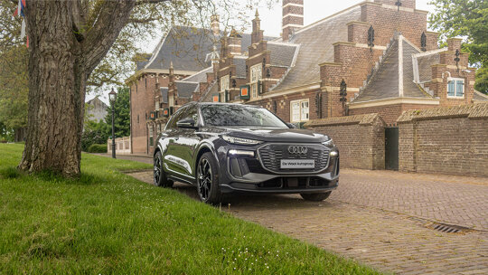 Audi Q6 e-tron (1)