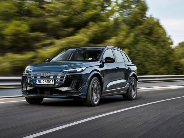Audi Q6 e-tron hero mobiel