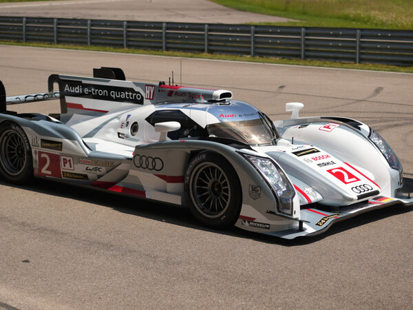 Audi Sport Le Mans hero mobiel