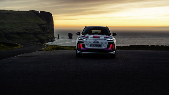 audiq6e-tron8