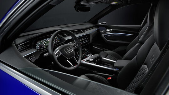 audisq8sportbacke-tron5