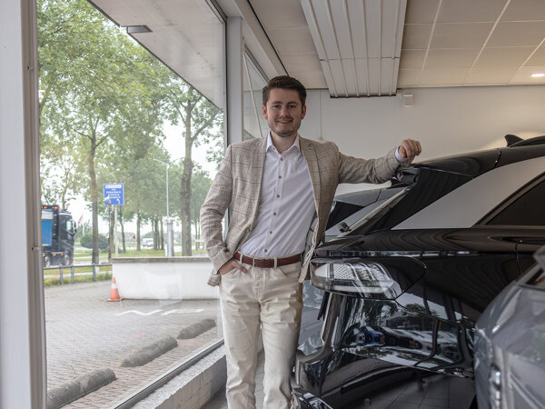 Bram Limburg verkoop Tiel - hero mobiel