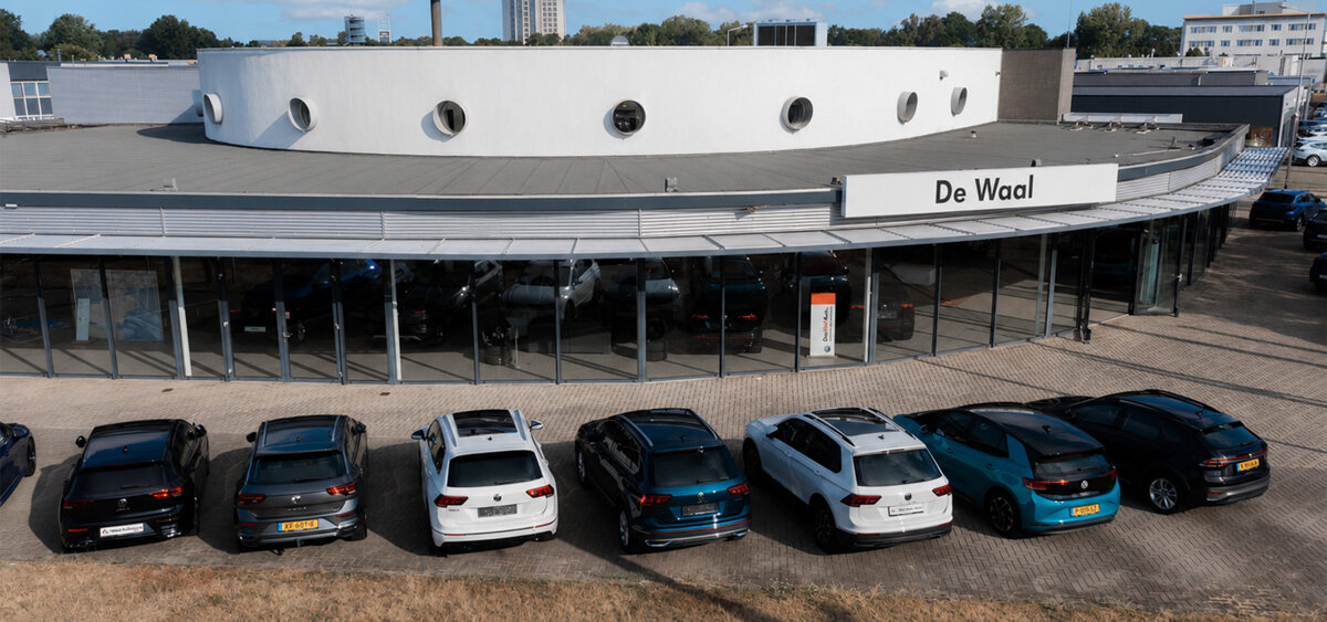 De Waal Autogroep Arnhem