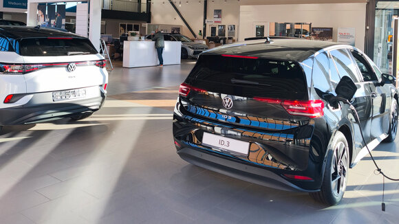 De Waal Duiven showroom VW (1)