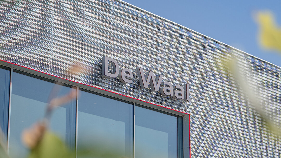De Waal en Vallei Auto Groep bouwen samen aan de mobiliteit van morgen