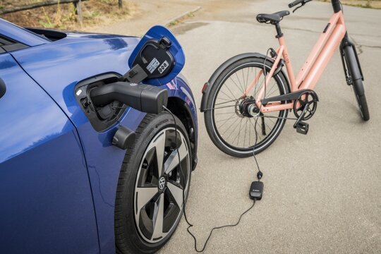 powersocketmaaktvanelektrischevolkswagenmobielepowerbank