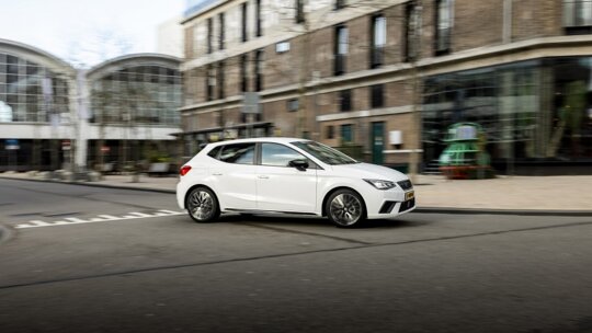 Seat Ibiza rijdend