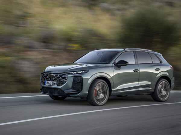Update Audi Q3 hero mobiel