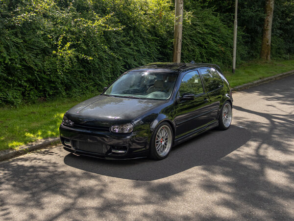 Volkswagen Golf mk4 hero mobiel