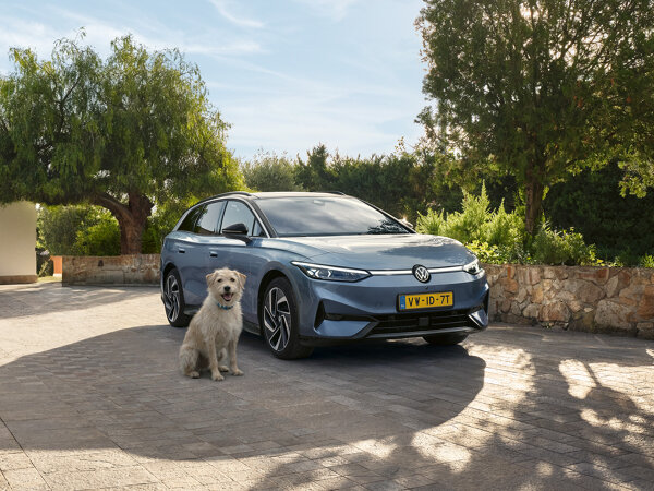 Volkswagen ID.7 Tourer met hond - hero mobiel