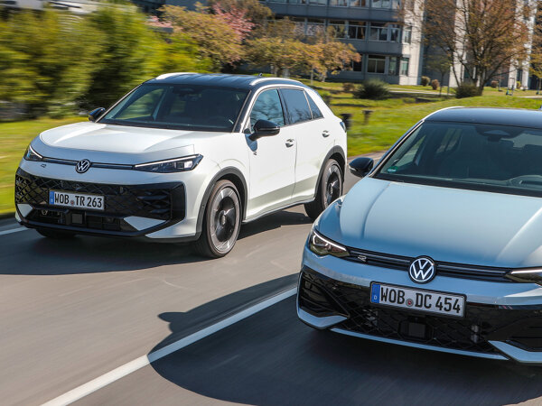 Volkswagen T-Roc en Golf full hybrid hero mobiel