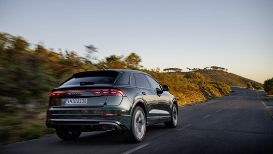 aantrekkelijkgeprijsdeplus-uitvoeringenvanaudiq8e-hybridquattro-3