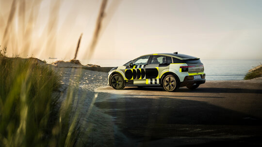 Audi A2 e-tron camouflage-04