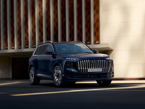 Audi Q9 hero mobiel