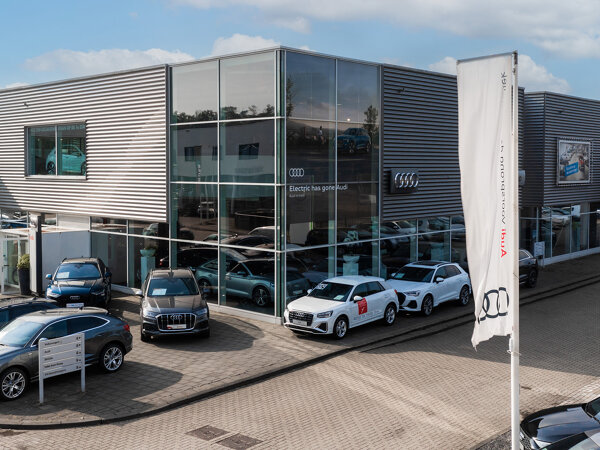 Audi showroom Nijmegen hero mobiel