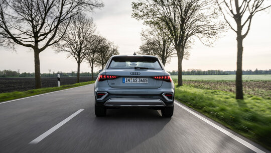 audia33