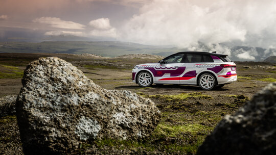 audiq6e-tron9