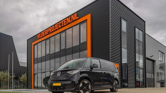 ID. Buzz Van Doesburg-4