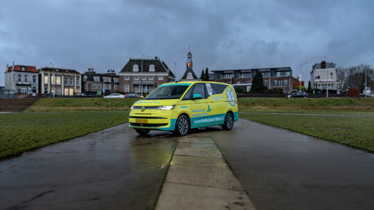 Multivan - Stichting Ambulance Wens (1)