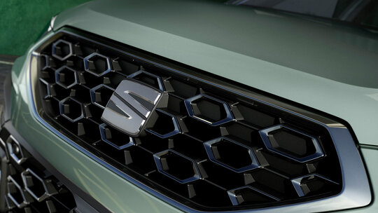 SEAT Arona logo close-up