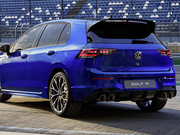 Volkswagen Golf R hero mobiel